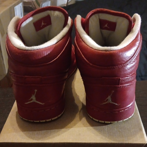 Jordan 1 (2009) Rare Phat Premier Varsity Red Mens 11.5 EUC - Picture 5 of 10